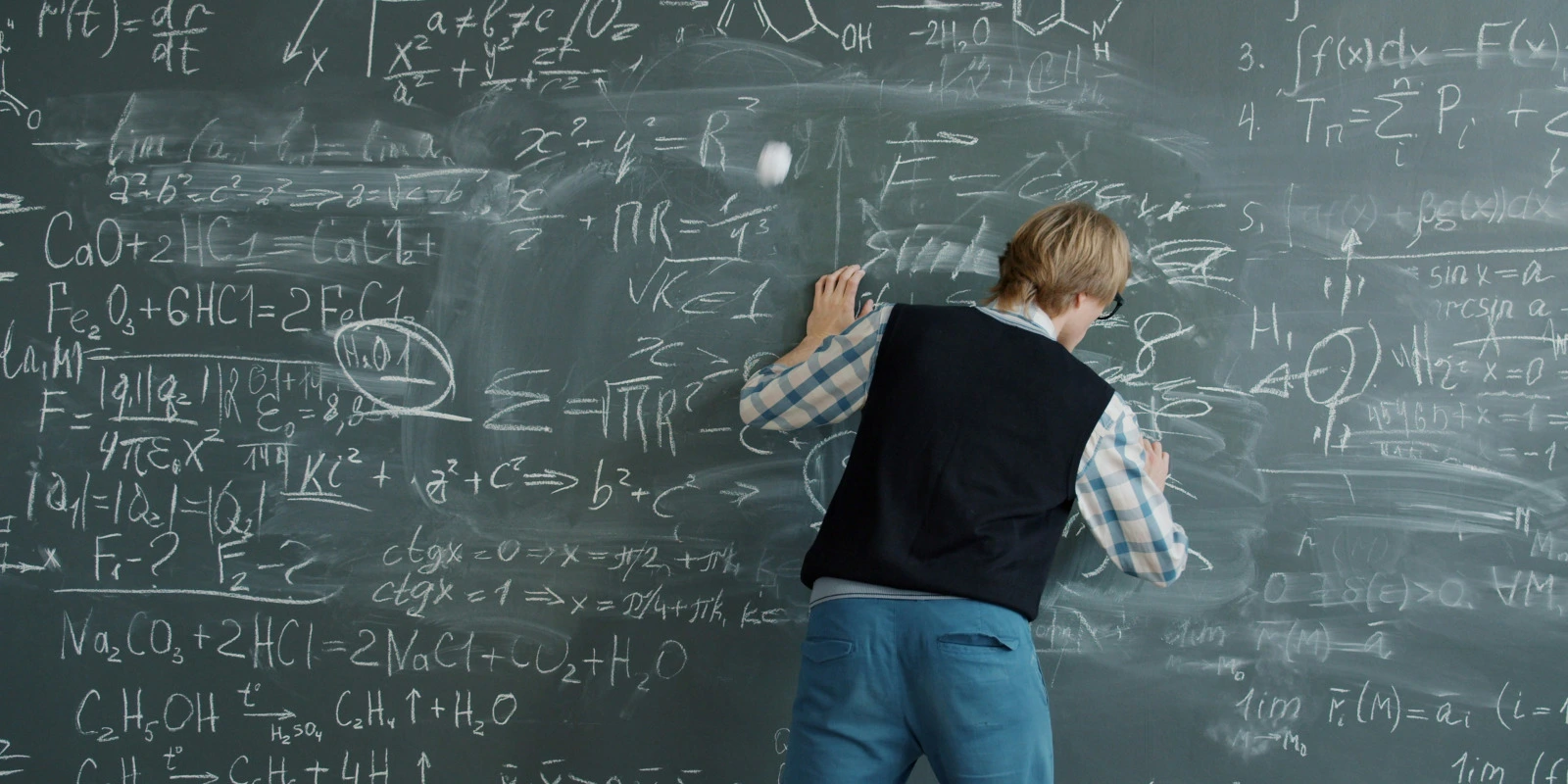 Géologie Structurale : Étude des Déformations et Fissurations des Roches